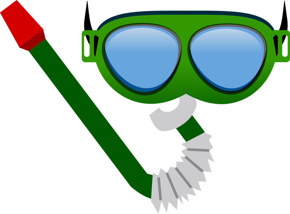 A Green Diving Mask With Blue Glasses